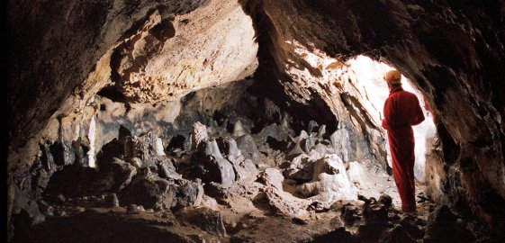 Temné jaskyne